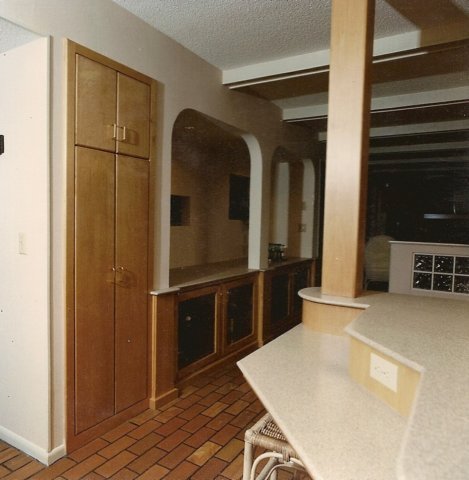 barskitchenetts108.jpg